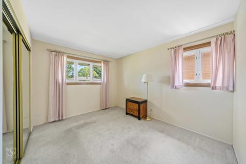 547 Lance Dr, Des Plaines, IL 60016 photo 14