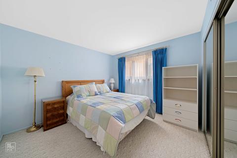 547 Lance Dr, Des Plaines, IL 60016 photo 10