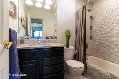 375 Frederick Ln, Hoffman Estates, IL 60169 photo 10