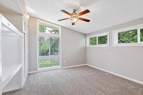 913 Vale St, Bloomington, IL 61701 photo 9