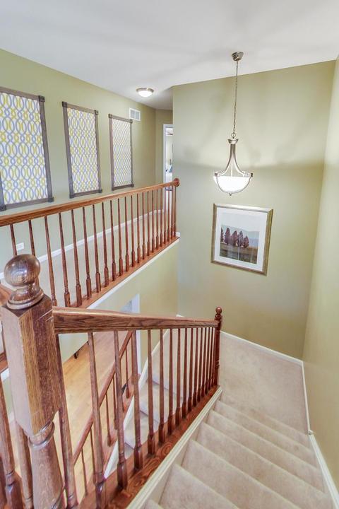 327 Monument Rd, Elgin, IL 60124 photo 19