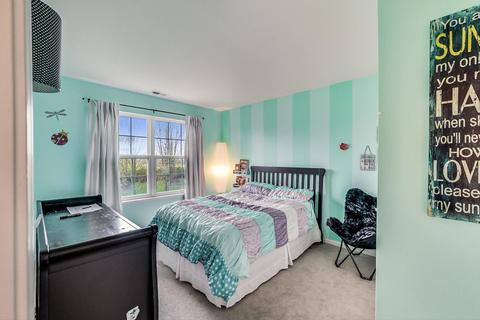 327 Monument Rd, Elgin, IL 60124 photo 24