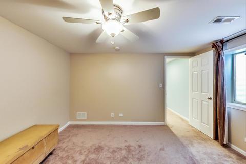 327 Monument Rd, Elgin, IL 60124 photo 41