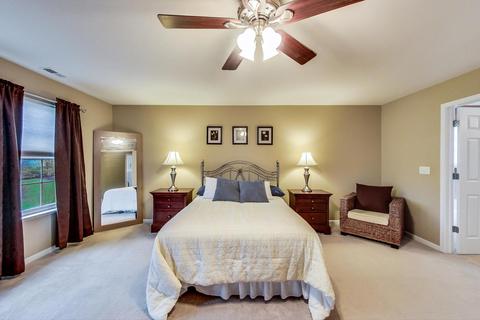 327 Monument Rd, Elgin, IL 60124 photo 26