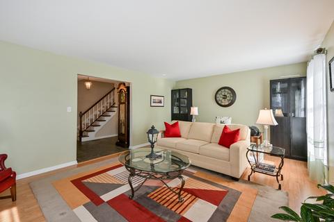1465 Stonebridge Trl, Wheaton, IL 60189 photo 6