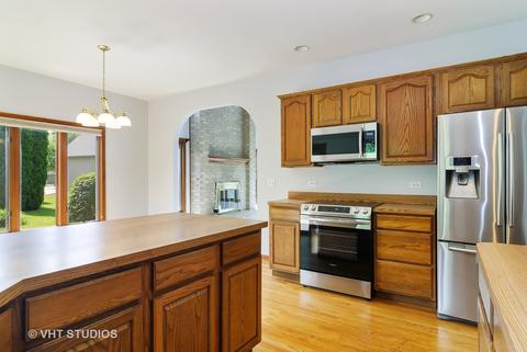 2271 Sutton Ln, Aurora, IL 60502 photo 10