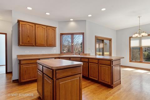 2271 Sutton Ln, Aurora, IL 60502 photo 12