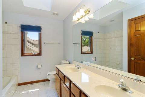 2271 Sutton Ln, Aurora, IL 60502 photo 27