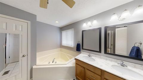 3300 Butterfly Dr, Normal, IL 61761 photo 41