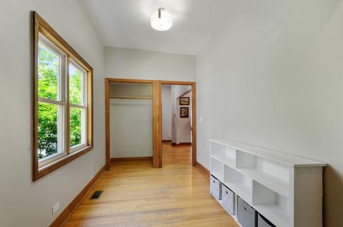 1027 Darrow Ave, Evanston, IL 60202 photo 2