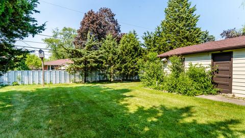 660 Ambleside Rd, Des Plaines, IL 60016 photo 24