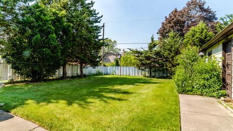 660 Ambleside Rd, Des Plaines, IL 60016 photo 26