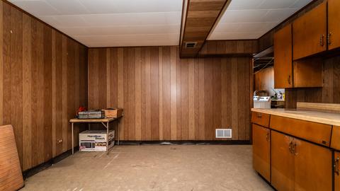 660 Ambleside Rd, Des Plaines, IL 60016 photo 22