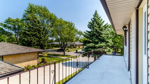 660 Ambleside Rd, Des Plaines, IL 60016 photo 20