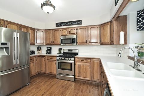 3560 Persimmon Dr, Algonquin, IL 60102 photo 8