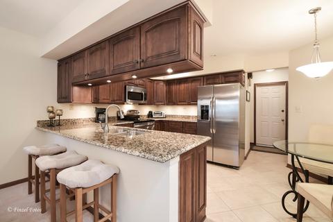 1650 Pebble Beach Dr, Hoffman Estates, IL 60169 photo 4