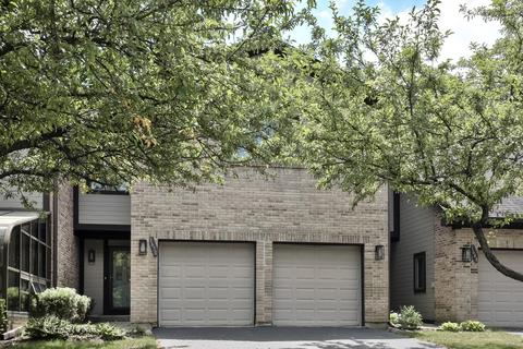 1650 Pebble Beach Dr, Hoffman Estates, IL 60169 photo 1