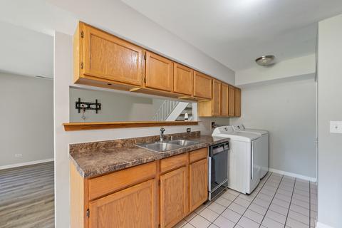 1676 Valley Forge Ct #C, Wheaton, IL 60189 photo 10