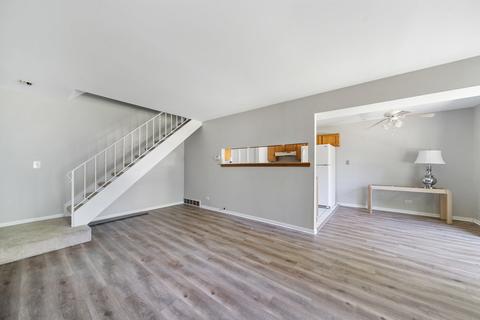 1676 Valley Forge Ct #C, Wheaton, IL 60189 photo 5