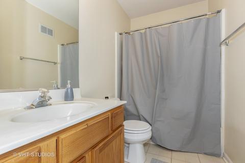 1070 Symphony Dr, Aurora, IL 60504 photo 10
