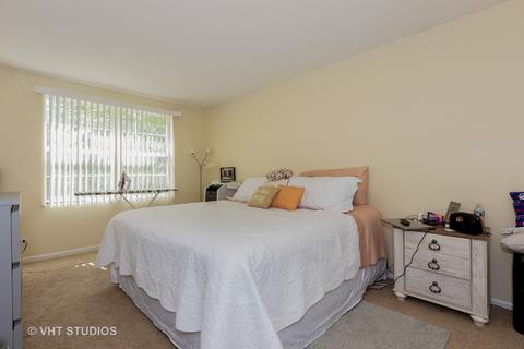 1070 Symphony Dr, Aurora, IL 60504 photo 6
