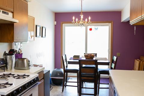 1810 Pebble Beach Cir, Elgin, IL 60123 photo 7