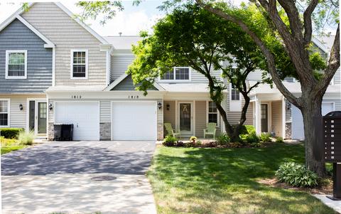 1810 Pebble Beach Cir, Elgin, IL 60123 photo 1