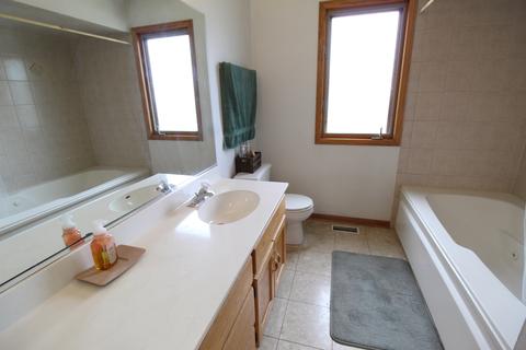 7229 S Roberts Rd, Bridgeview, IL 60455 photo 24