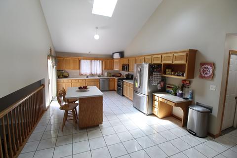 7229 S Roberts Rd, Bridgeview, IL 60455 photo 8