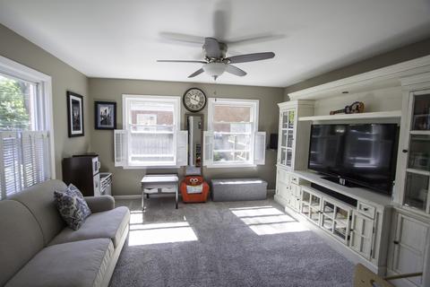 271 Cornell Ave, Des Plaines, IL 60016 photo 7
