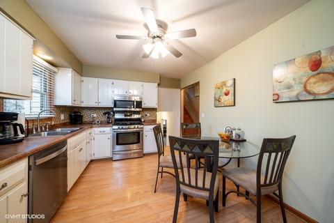 12821 Hadfield Dr, Plainfield, IL 60585 photo 9