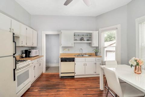 818 E Walnut St, Bloomington, IL 61701 photo 8