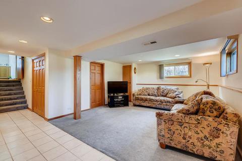1406 E Lowden Ln, Mount Prospect, IL 60056 photo 13