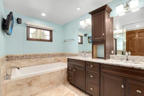 2112 N Summit St, Wheaton, IL 60187 photo 24