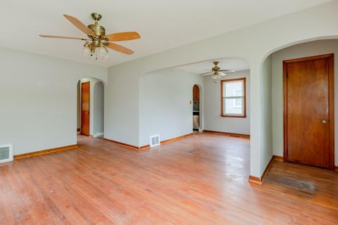 3321 Madison St, Lansing, IL 60438 photo 4