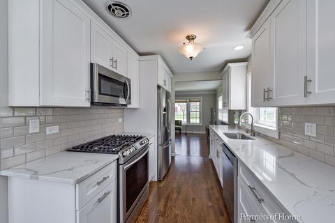 310 S Gables Blvd, Wheaton, IL 60187 photo 4