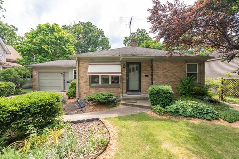 529 Ryerson Ave, Elgin, IL 60123 photo 1