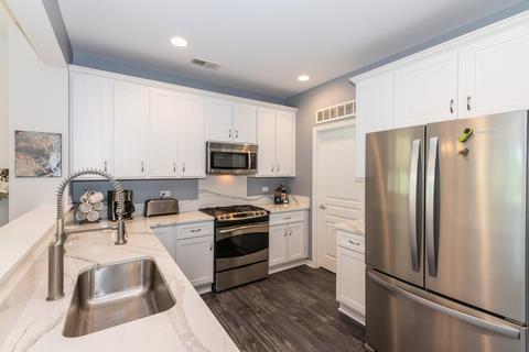 2833 Cascade Falls Cir, Elgin, IL 60124 photo 4