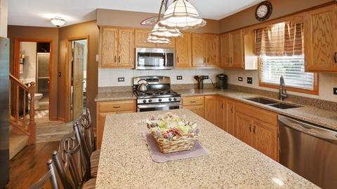 2238 Stonehaven Dr, Plainfield, IL 60586 photo 3