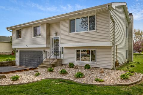 8007 Walker St, Harvard, IL 60033 photo 2