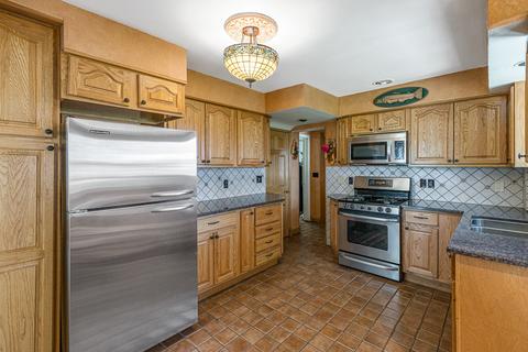 206 Busse Rd, Marengo, IL 60152 photo 7