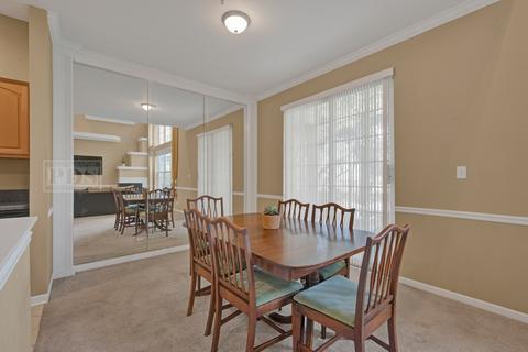 111 Commons Ct, Wheeling, IL 60090 photo 9