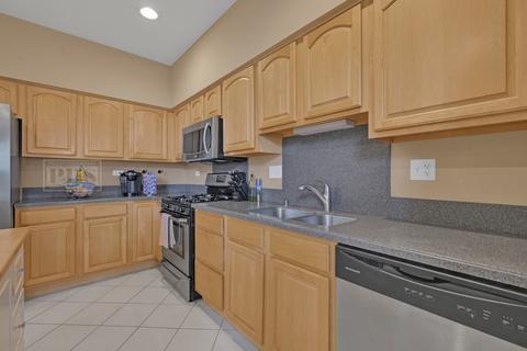 111 Commons Ct, Wheeling, IL 60090 photo 15