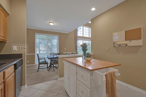 111 Commons Ct, Wheeling, IL 60090 photo 13
