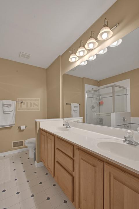 111 Commons Ct, Wheeling, IL 60090 photo 23
