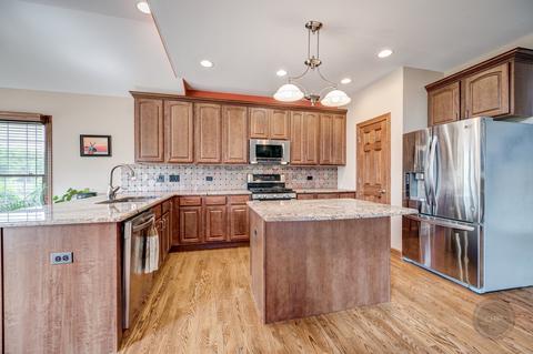 26205 W Milestone Dr, Plainfield, IL 60585 photo 6