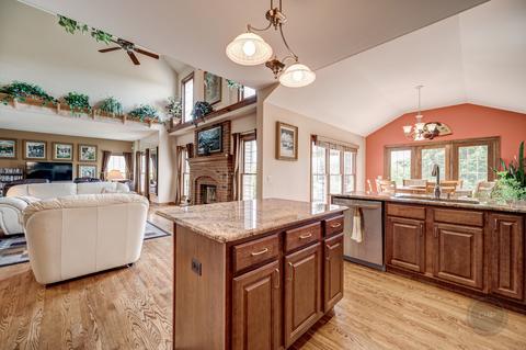 26205 W Milestone Dr, Plainfield, IL 60585 photo 3