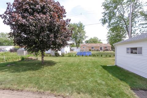 655 Illinois Blvd, Hoffman Estates, IL 60169 photo 24