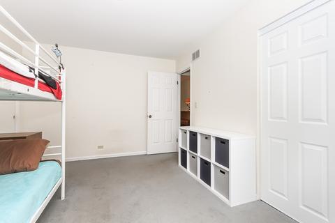 655 Illinois Blvd, Hoffman Estates, IL 60169 photo 18