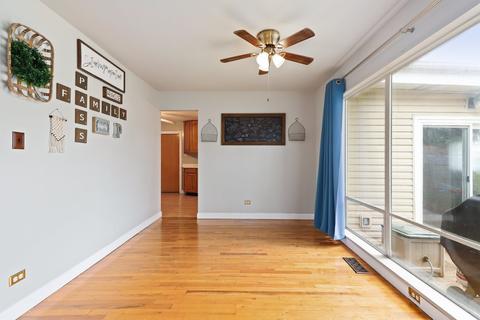 505 Milton Ln, Hoffman Estates, IL 60169 photo 6